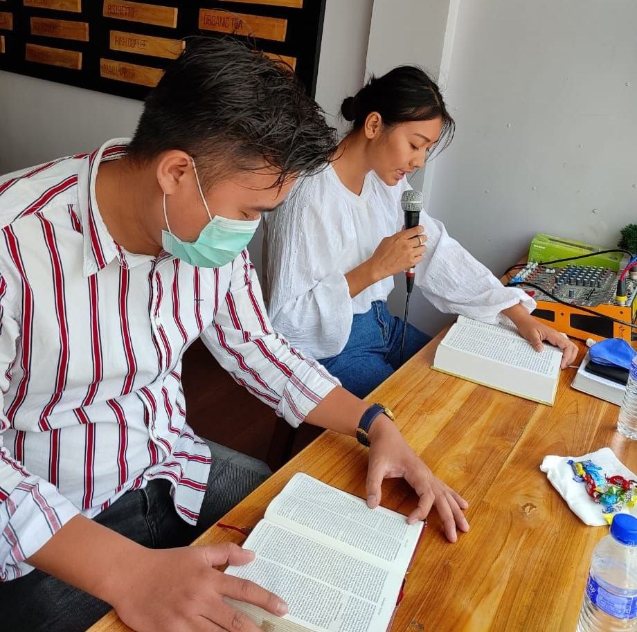 Participants of the Bible Reading Marathon during the launch programme in Dimapur on May 3. (Photo Courtesy: WSBAK)